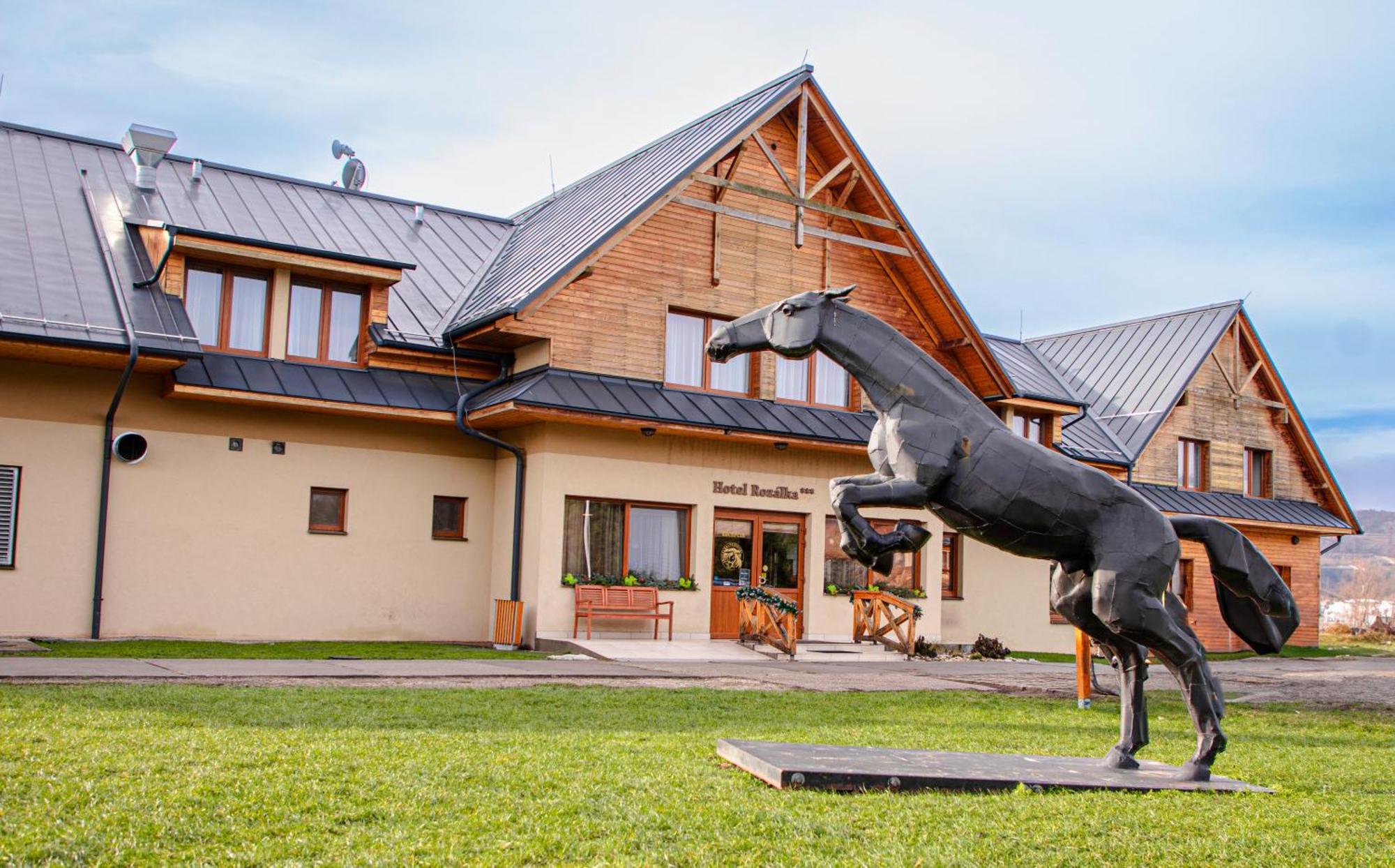 Hotel Rozálka Pezinok Exteriér fotografie
