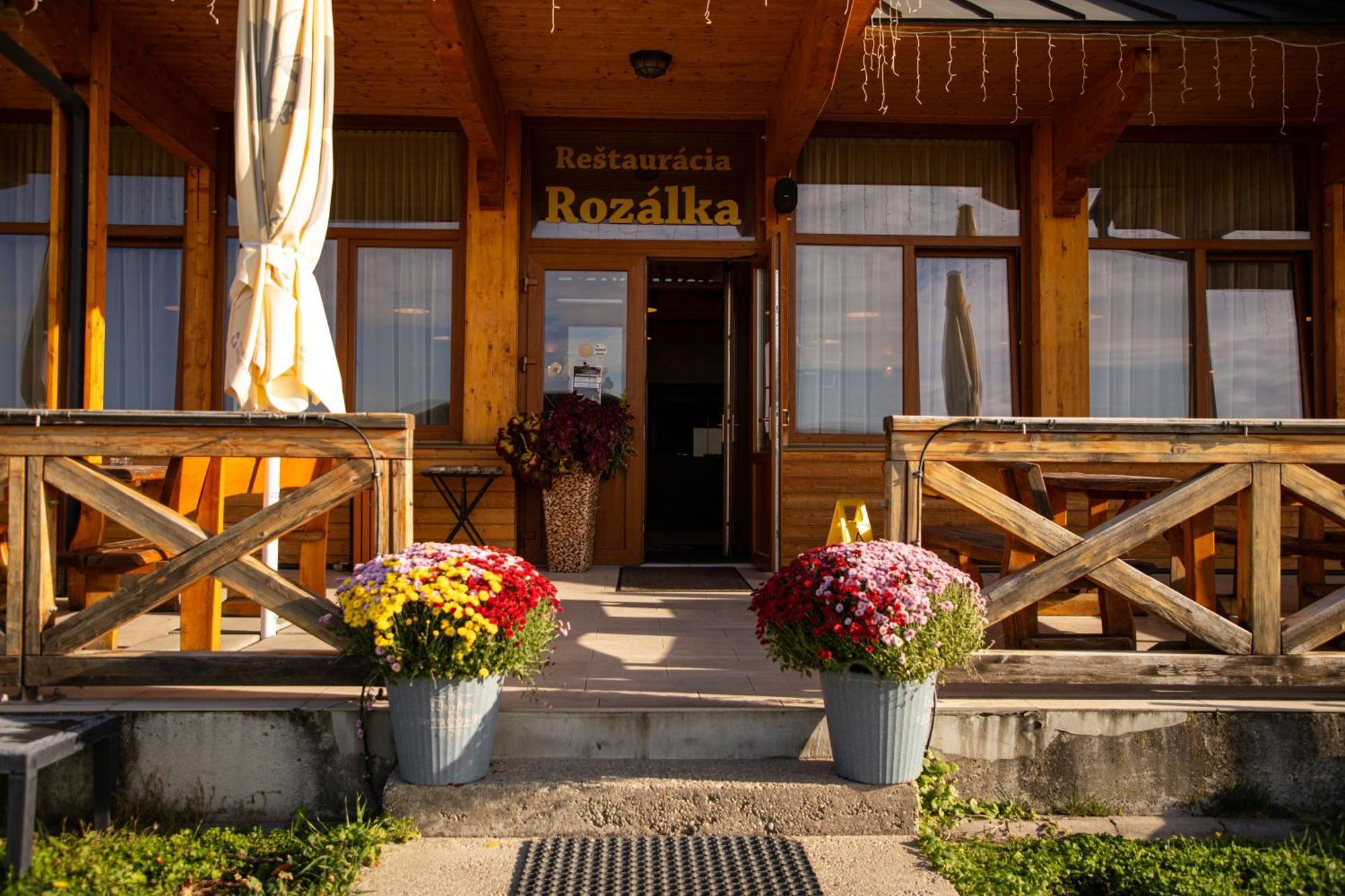 Hotel Rozálka Pezinok Exteriér fotografie