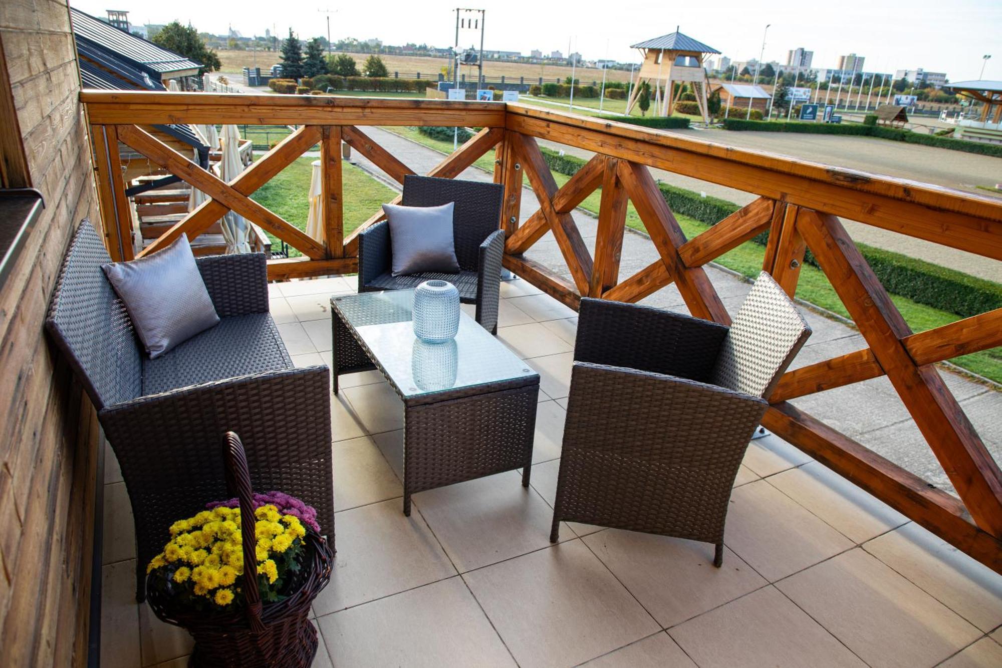 Hotel Rozálka Pezinok Exteriér fotografie