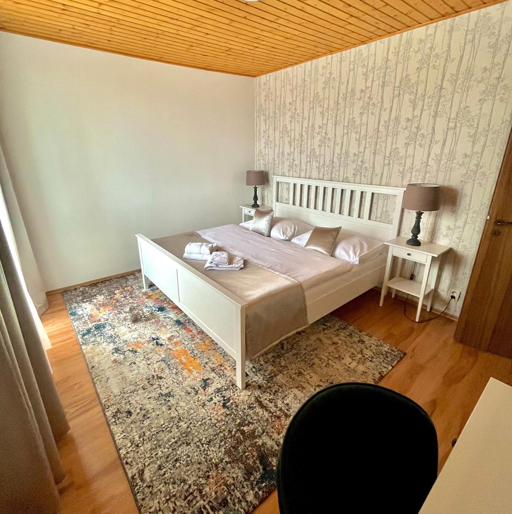 Hotel Rozálka Pezinok Exteriér fotografie