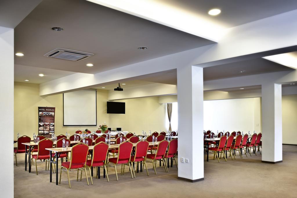 Hotel Rozálka Pezinok Exteriér fotografie