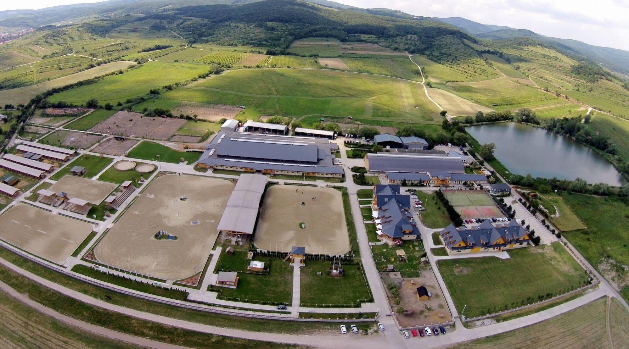 Hotel Rozálka Pezinok Exteriér fotografie